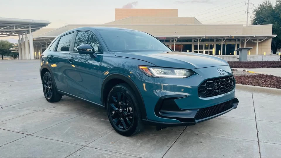 2025 Honda HR-V 3rd Gen - Image 6 of 16