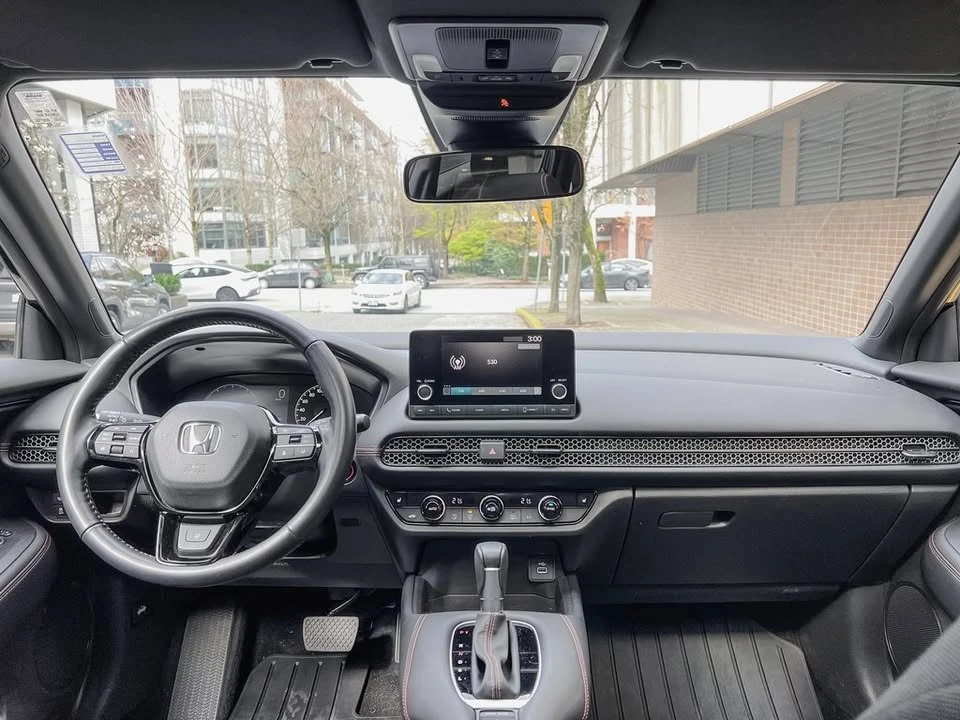 2025 Honda HR-V 3rd Gen - Image 9 of 19