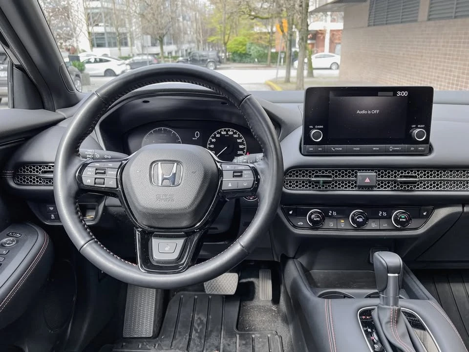 2025 Honda HR-V 3rd Gen - Image 11 of 19