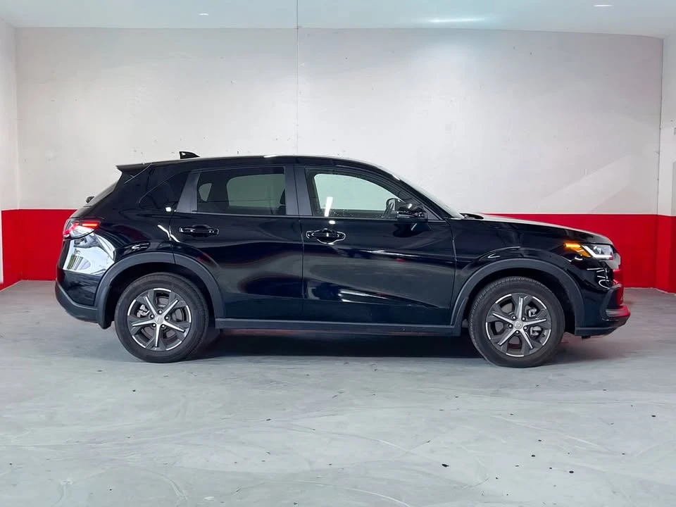 2025 Honda HR-V 3rd Gen - Image 7 of 19