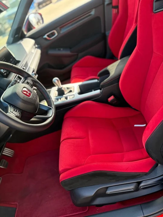 2025 Honda FL5 Civic Type R - Image 6 of 11
