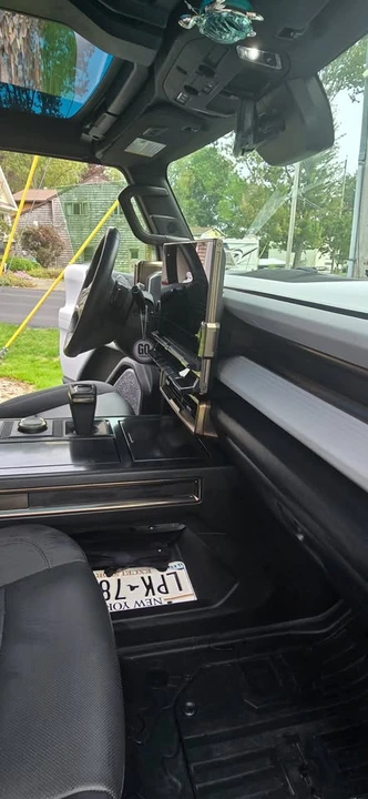 2025 Hummer HMMWV - Image 12 of 19