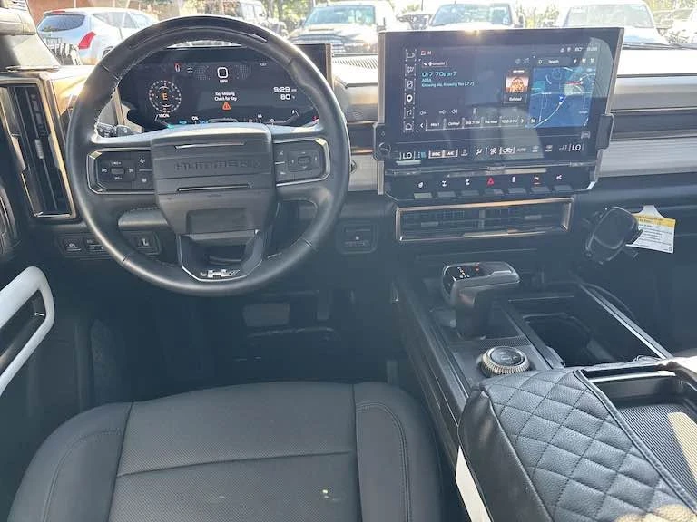 2025 Hummer HMMWV - Image 7 of 19