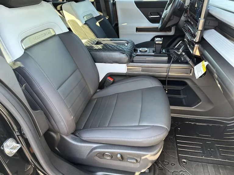 2025 Hummer HMMWV - Image 15 of 19