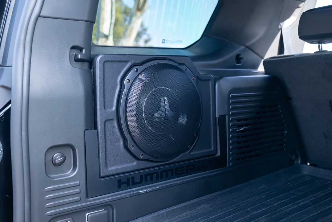 2025 GMC Hummer EV - Image 21 of 21