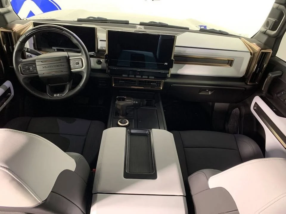 2025 Hummer - Image 7 of 9