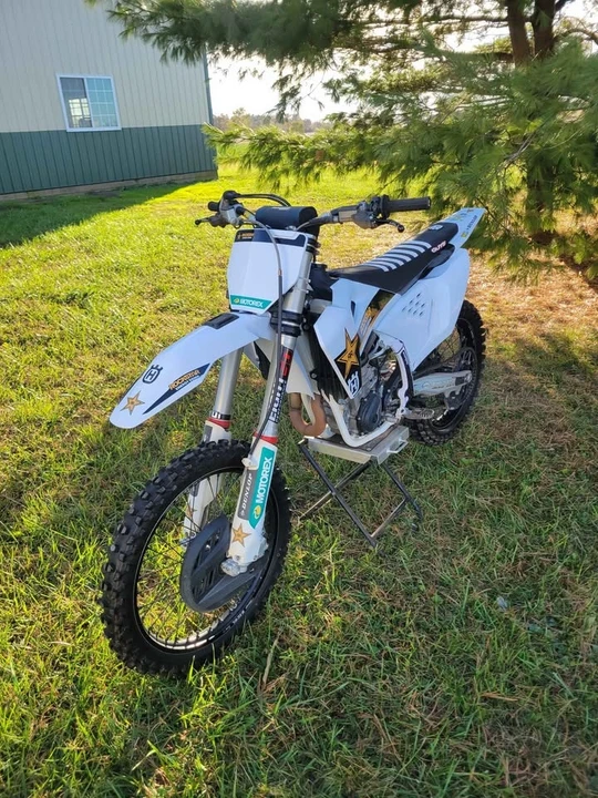 2025 Husqvarna - Image 6 of 9