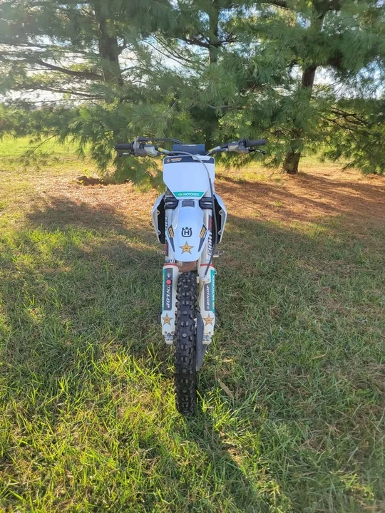 2025 Husqvarna - Image 7 of 9
