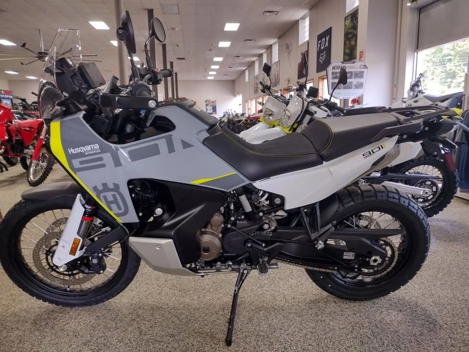 2025 Husqvarna - Image 4 of 6