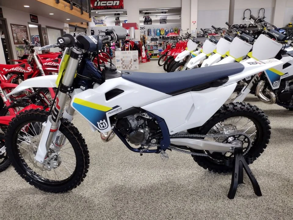 2025 Husqvarna - Image 4 of 6