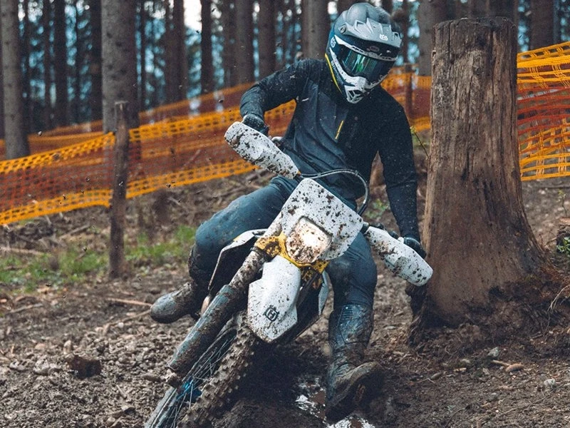 2025 Husqvarna - Image 16 of 20