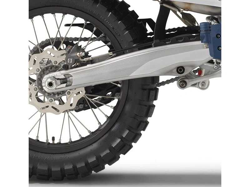 2025 Husqvarna - Image 13 of 18