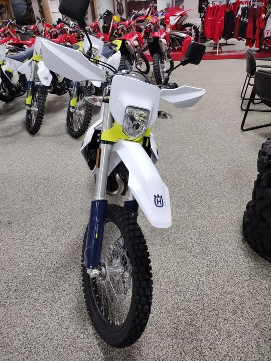 2025 Husqvarna - Image 5 of 18