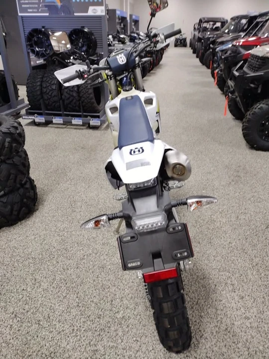2025 Husqvarna - Image 4 of 18