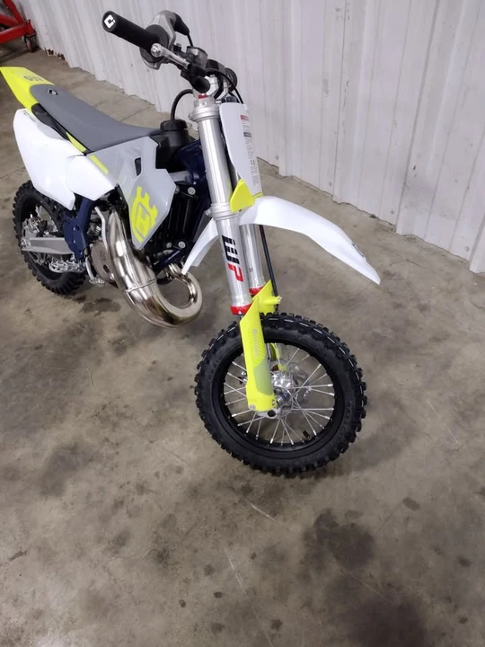 2025 Husqvarna - Image 3 of 3