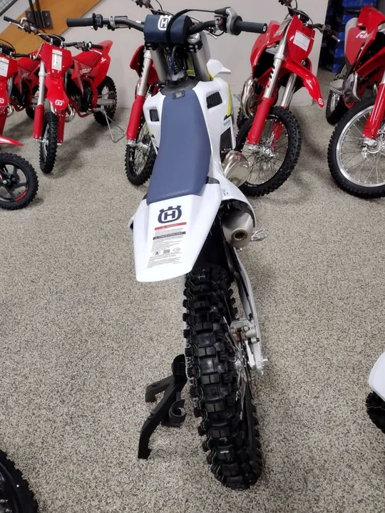 2025 Husqvarna - Image 5 of 7