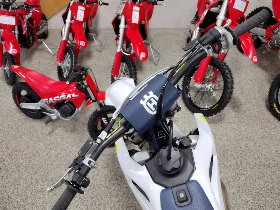 2025 Husqvarna - Image 6 of 7