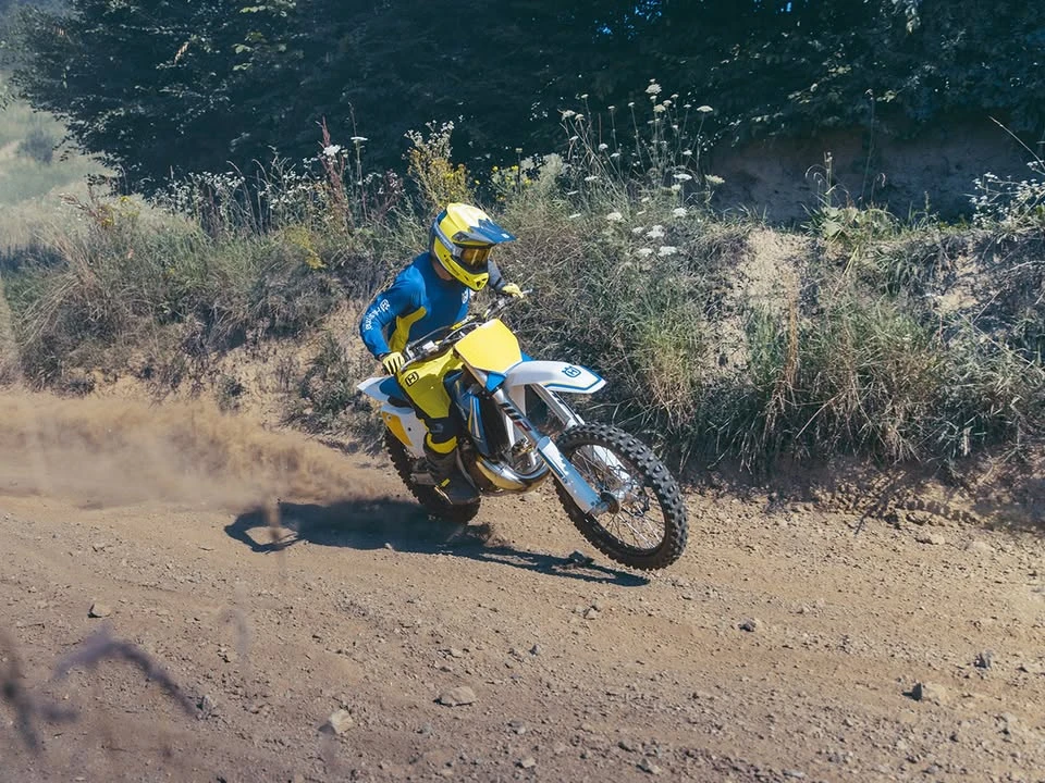 2025 Husqvarna - Image 15 of 20
