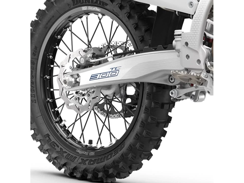 2025 Husqvarna - Image 8 of 20