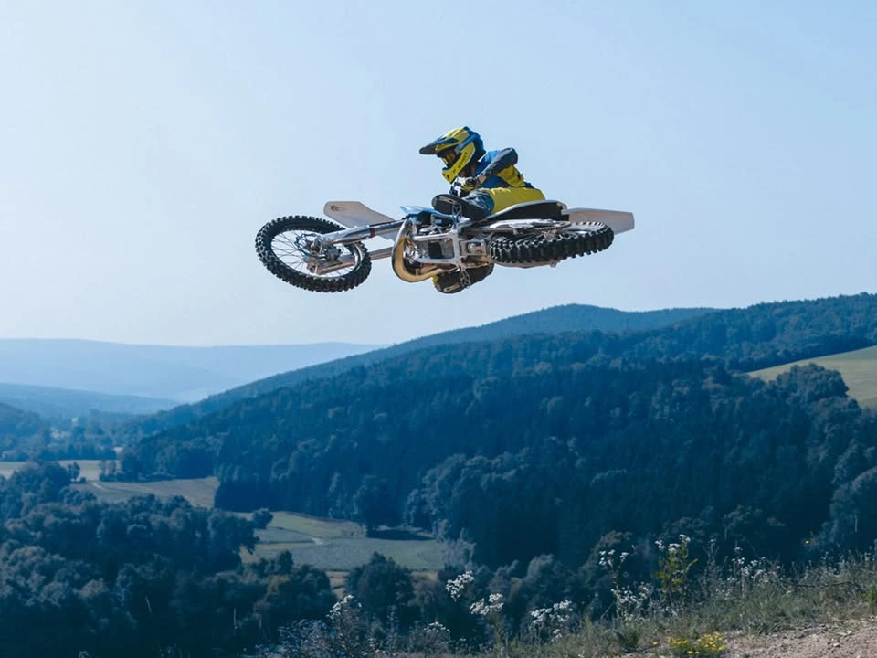 2025 Husqvarna - Image 17 of 20
