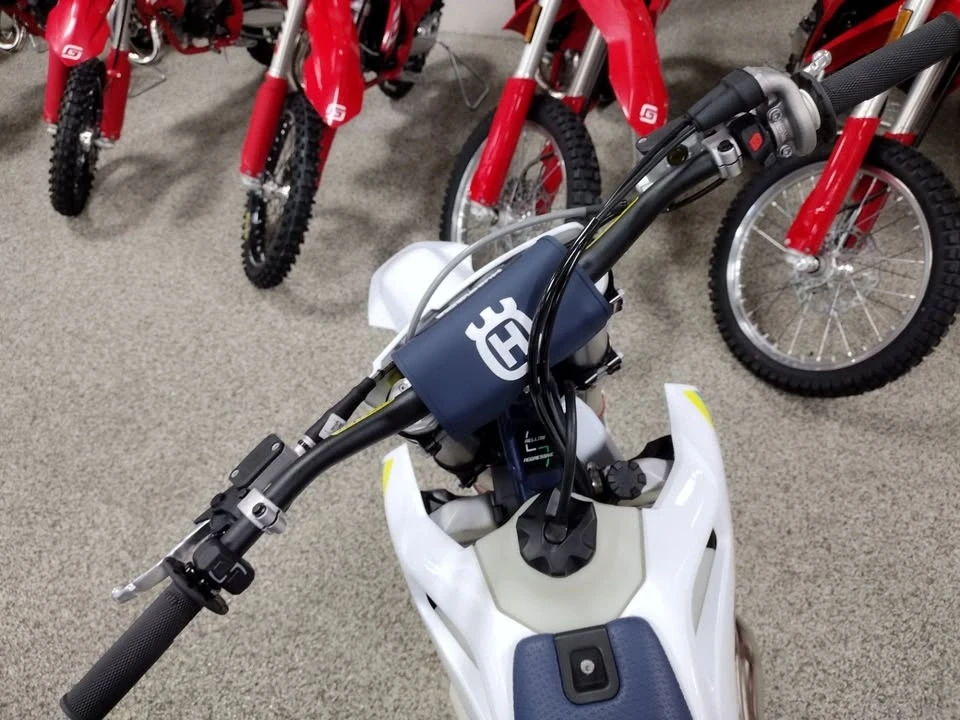 2025 Husqvarna - Image 6 of 7