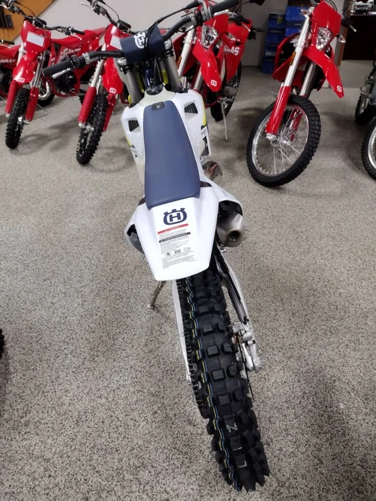 2025 Husqvarna - Image 4 of 7