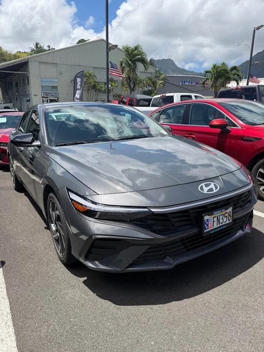 2025 Hyundai Elantra - Image 5 of 6