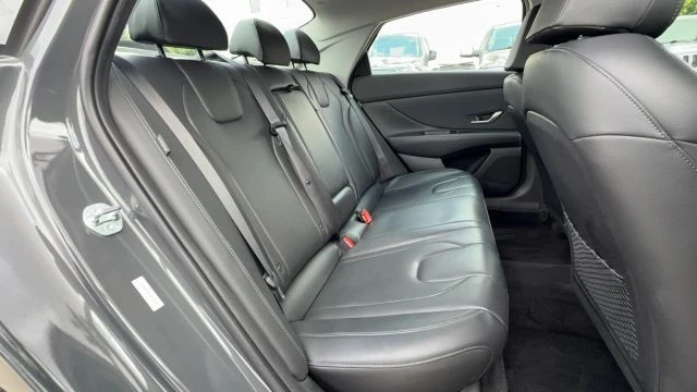2025 Hyundai Elantra - Image 15 of 16