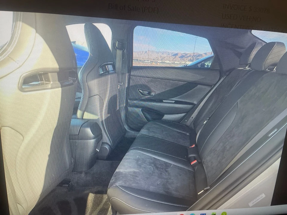 2025 Hyundai Elantra - Image 9 of 11