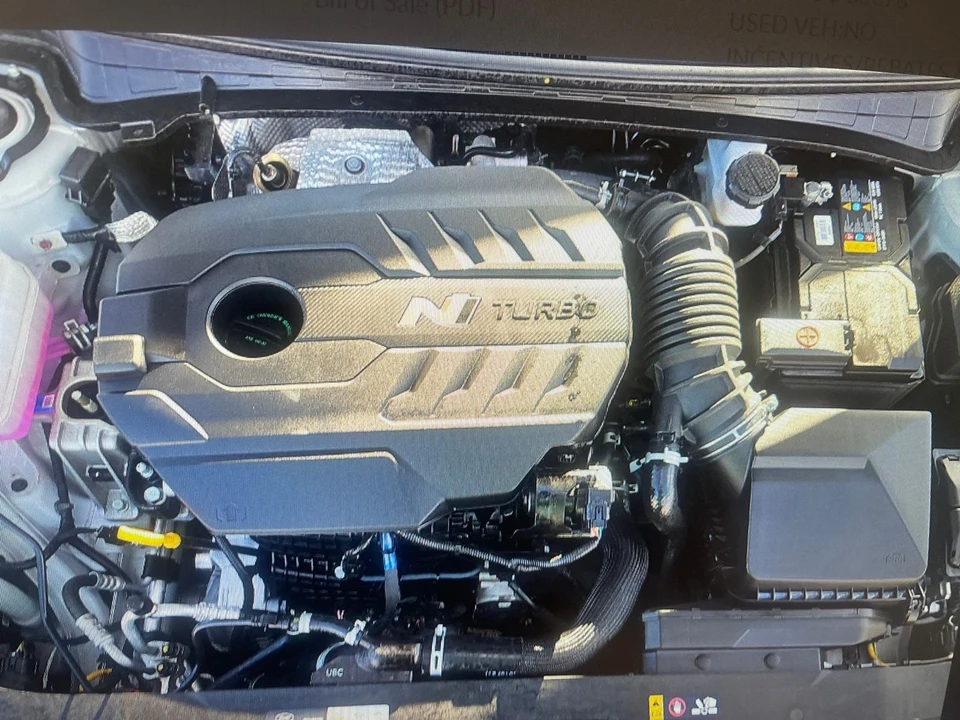 2025 Hyundai Elantra - Image 6 of 11