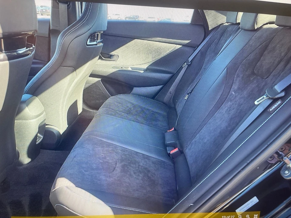 2025 Hyundai Elantra - Image 15 of 20