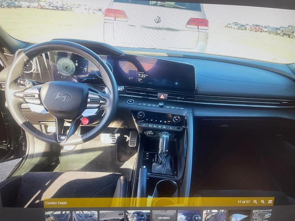 2025 Hyundai Elantra - Image 13 of 20