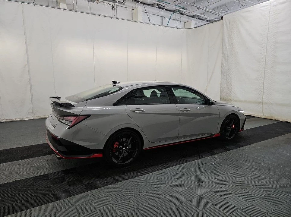 2025 Hyundai Elantra - Image 4 of 16