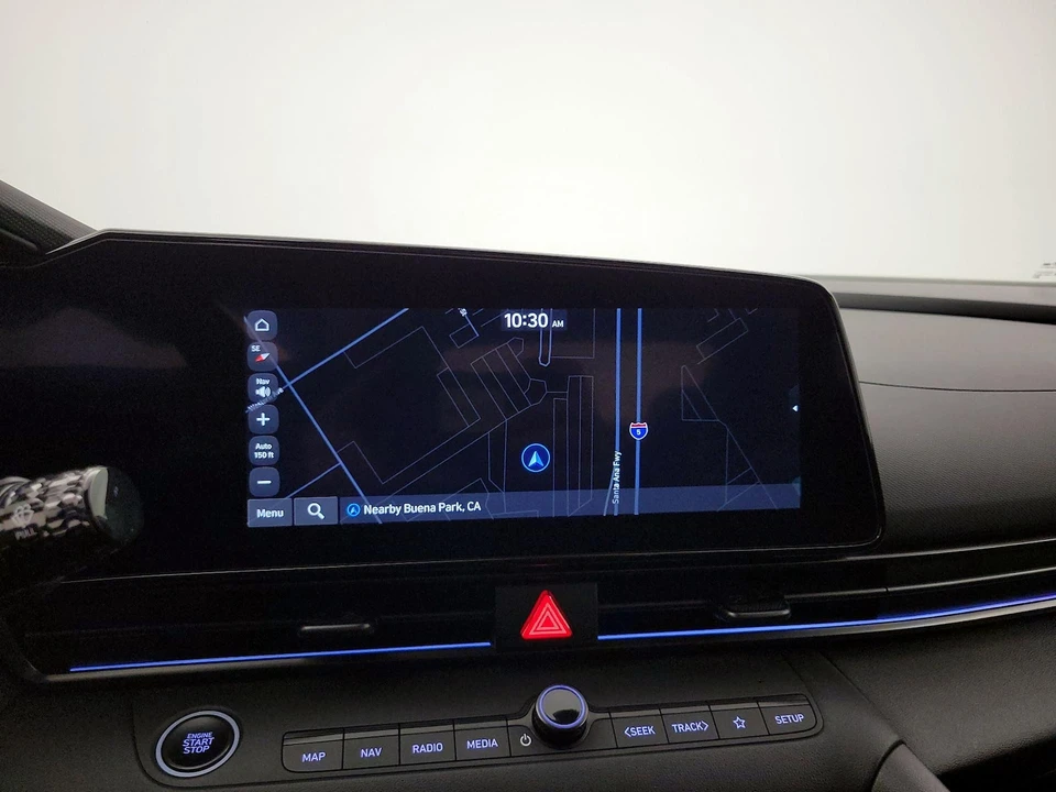 2025 Hyundai Elantra - Image 15 of 28