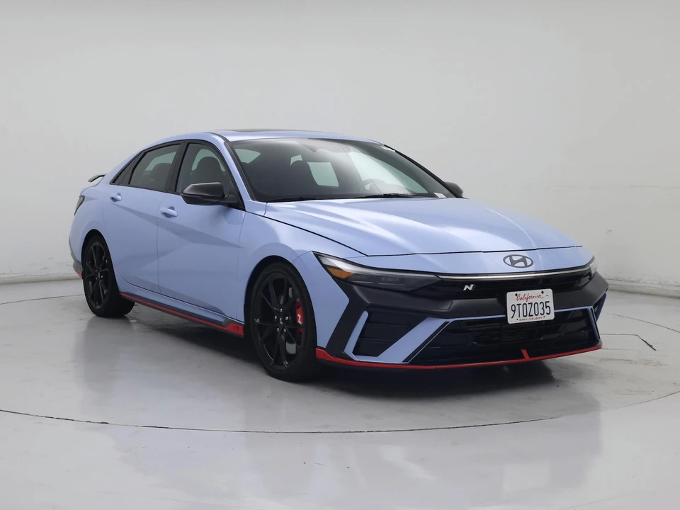 2025 Hyundai Elantra - Image 2 of 28