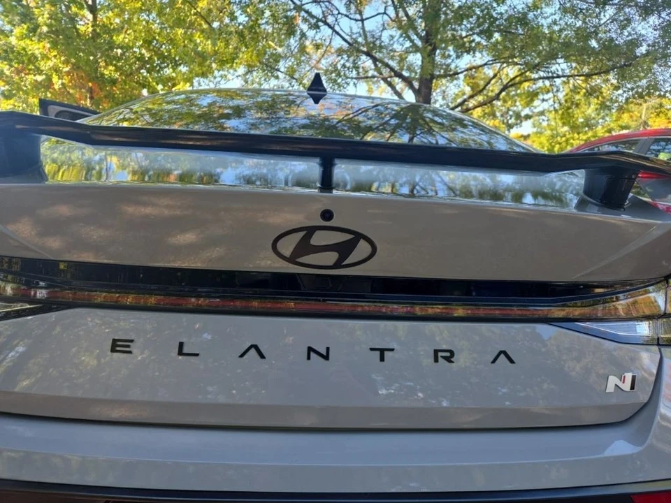 2025 Hyundai Elantra - Image 11 of 12