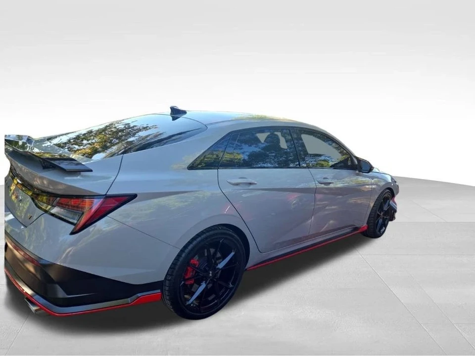 2025 Hyundai Elantra - Image 3 of 12