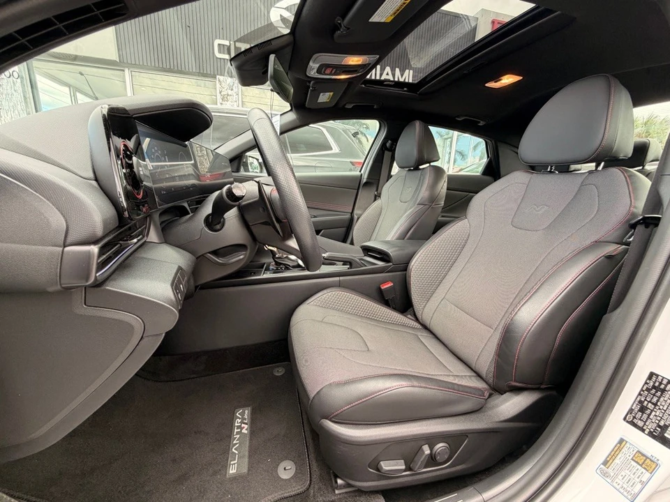 2025 Hyundai Elantra - Image 12 of 21