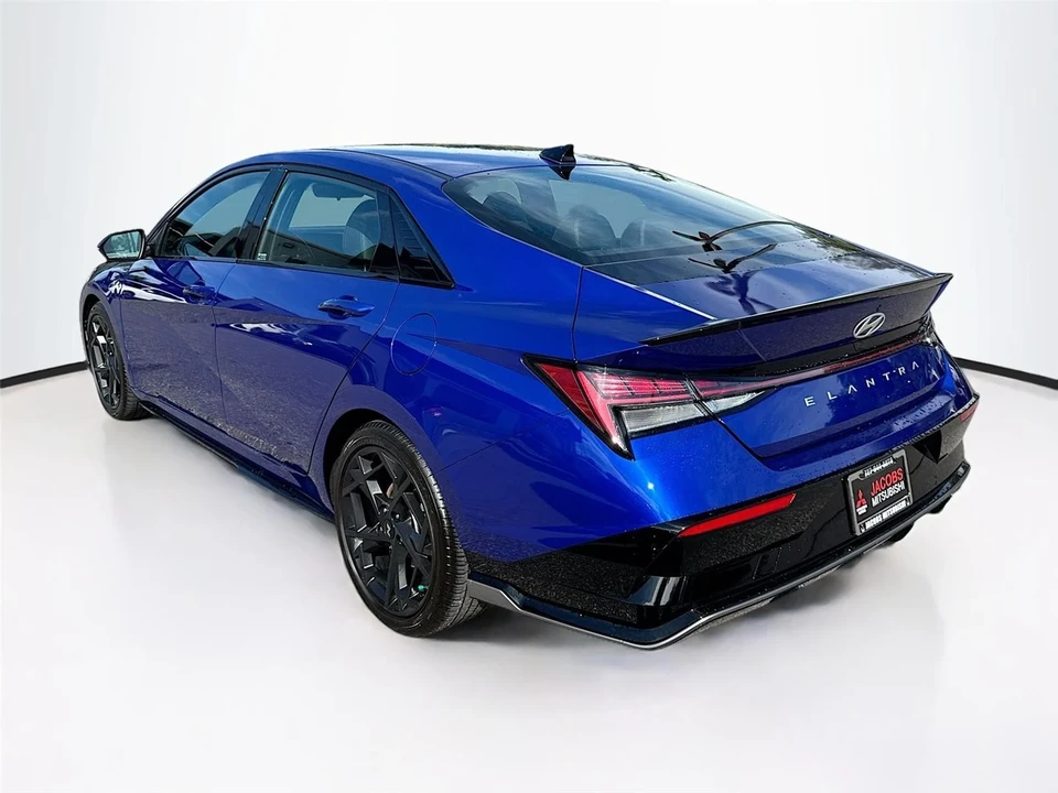 2025 Hyundai Elantra - Image 5 of 21