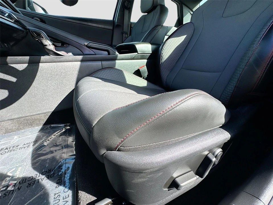 2025 Hyundai Elantra - Image 19 of 21