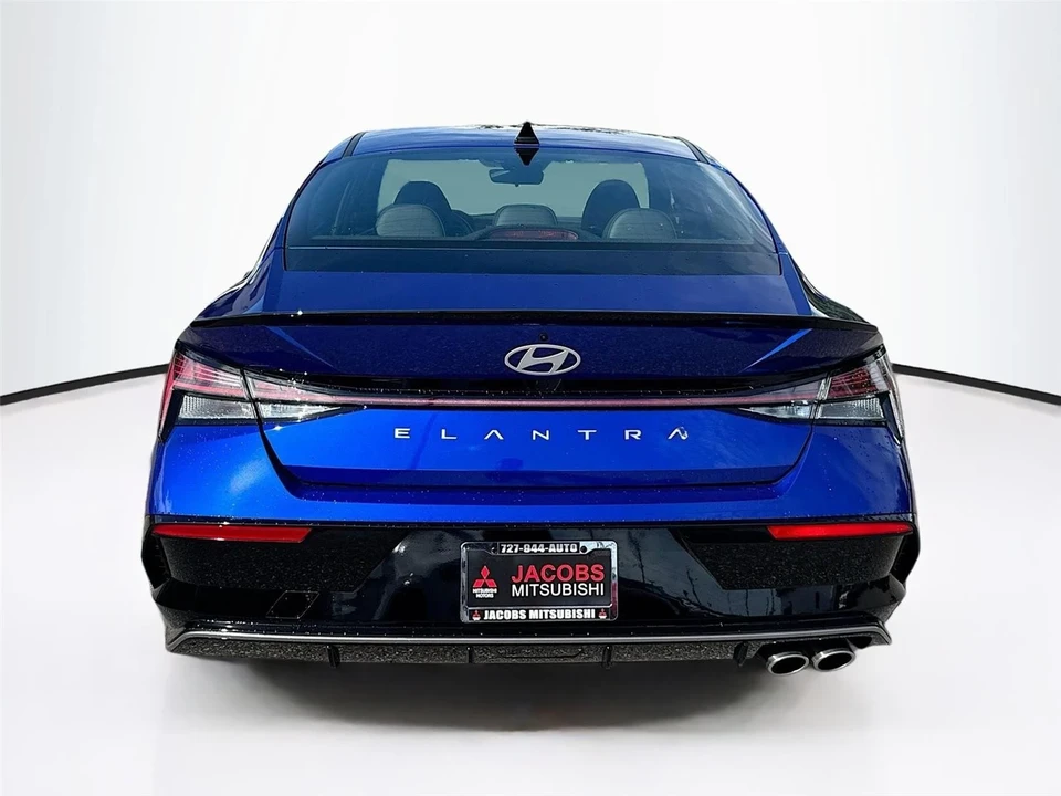 2025 Hyundai Elantra - Image 6 of 21
