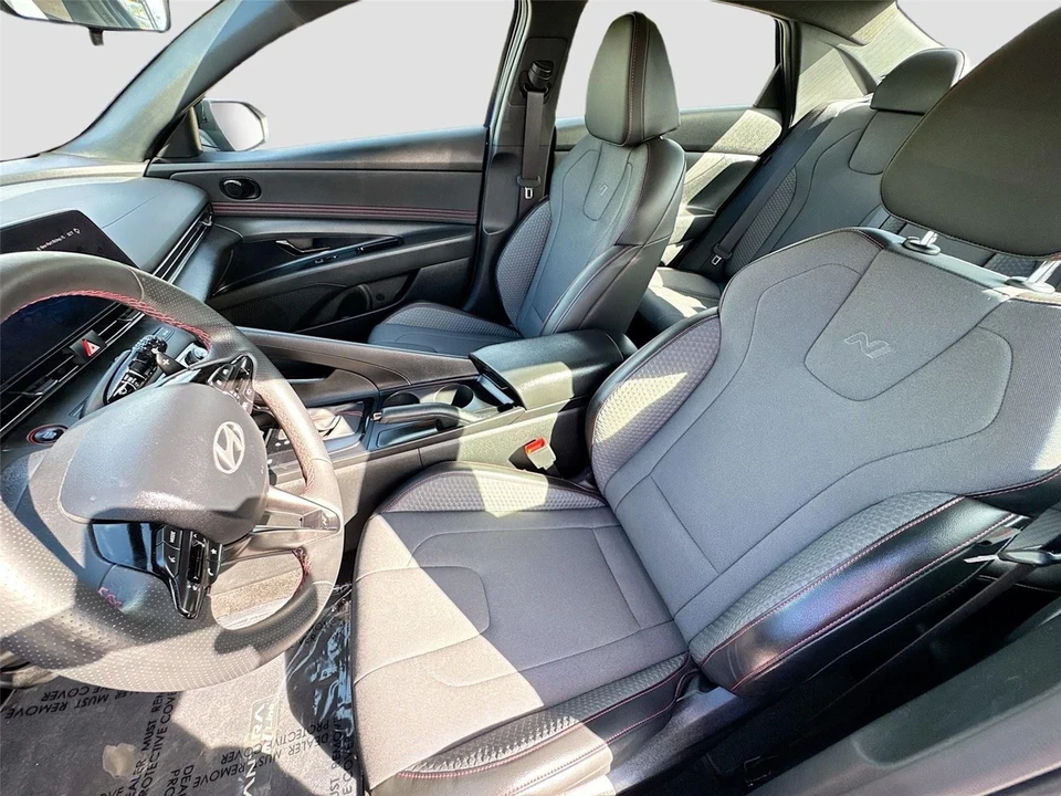 2025 Hyundai Elantra - Image 20 of 21
