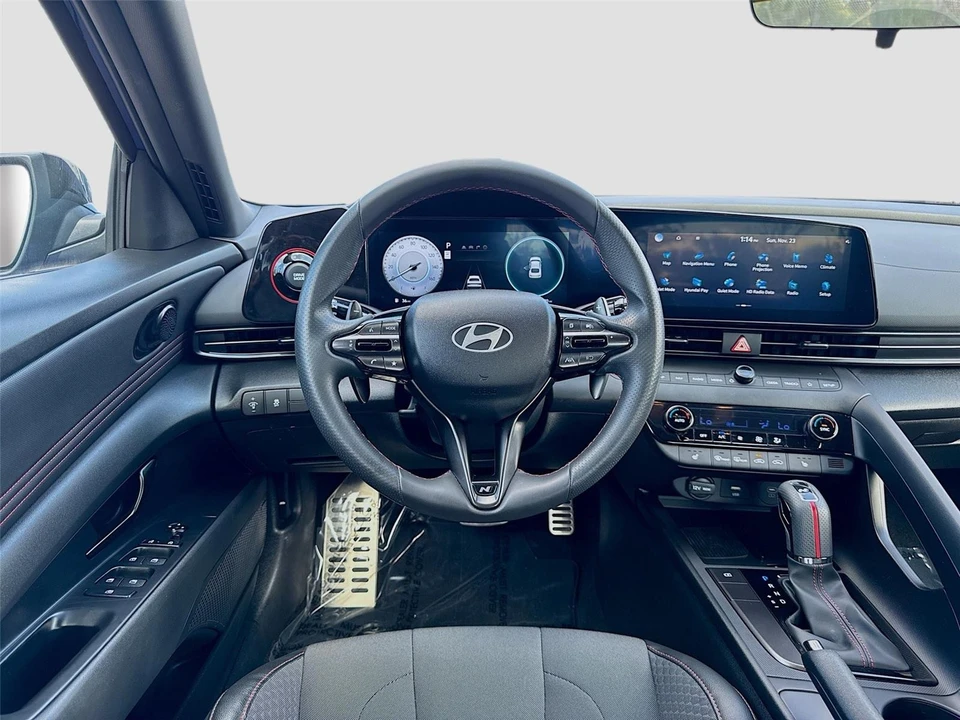 2025 Hyundai Elantra - Image 20 of 21