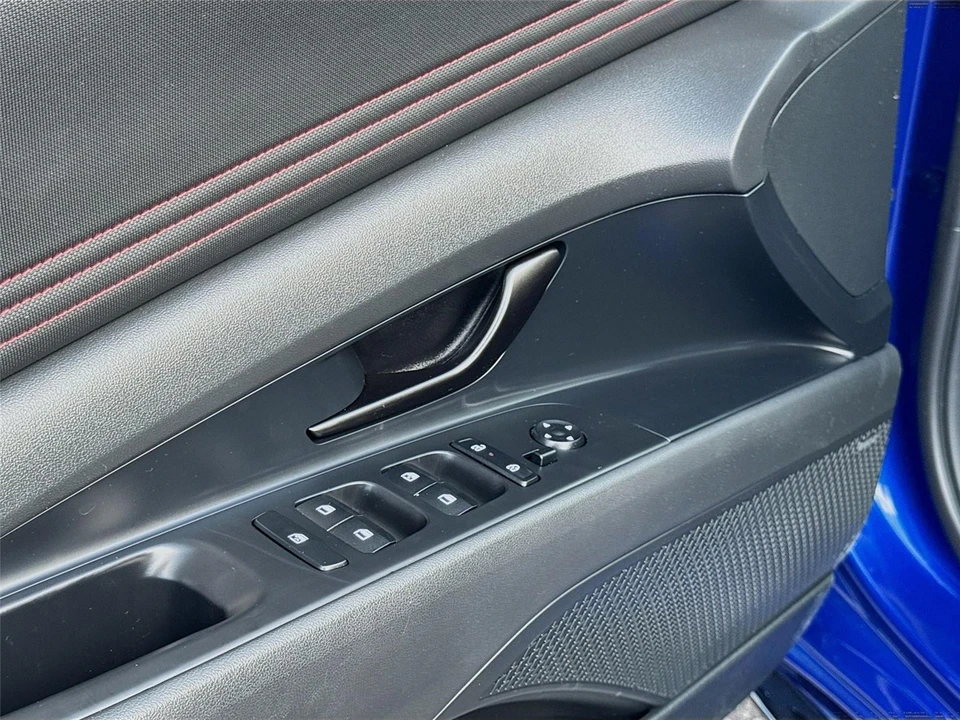 2025 Hyundai Elantra - Image 15 of 21