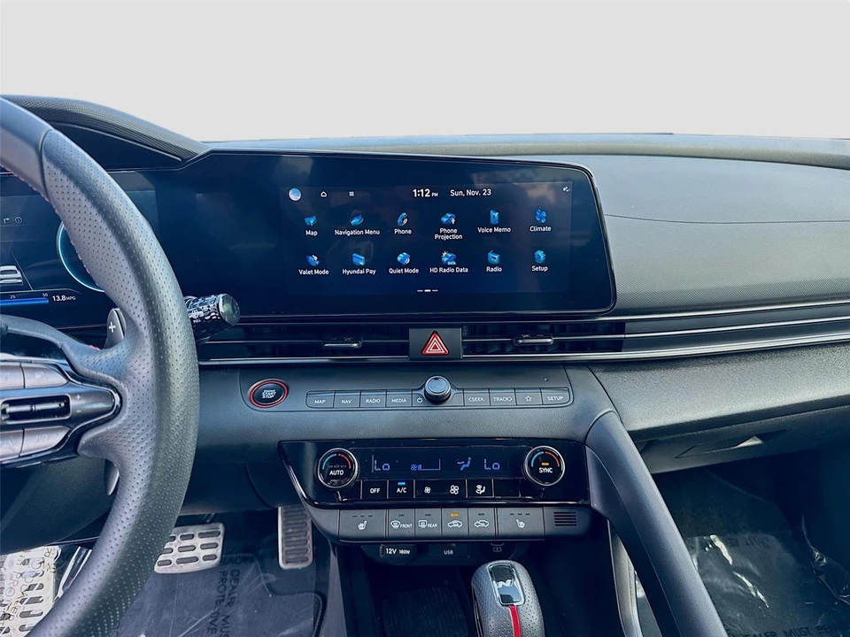2025 Hyundai Elantra - Image 12 of 21