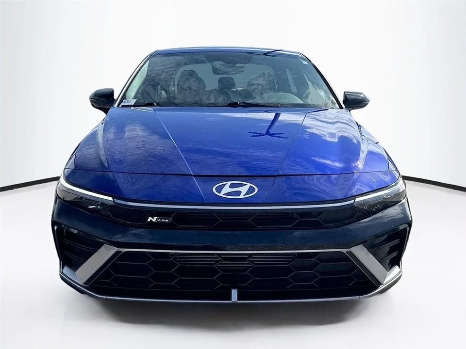 2025 Hyundai Elantra - Image 2 of 21
