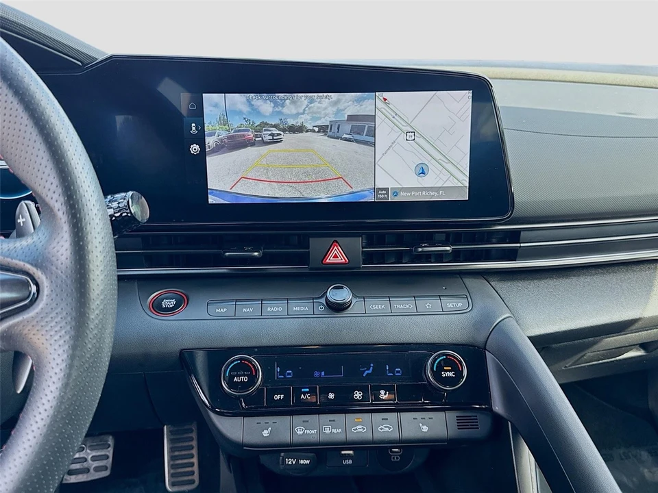 2025 Hyundai Elantra - Image 13 of 21