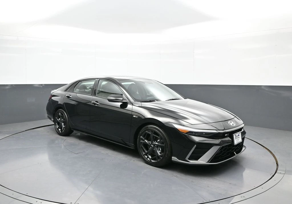 2025 Hyundai Elantra - Image 4 of 21
