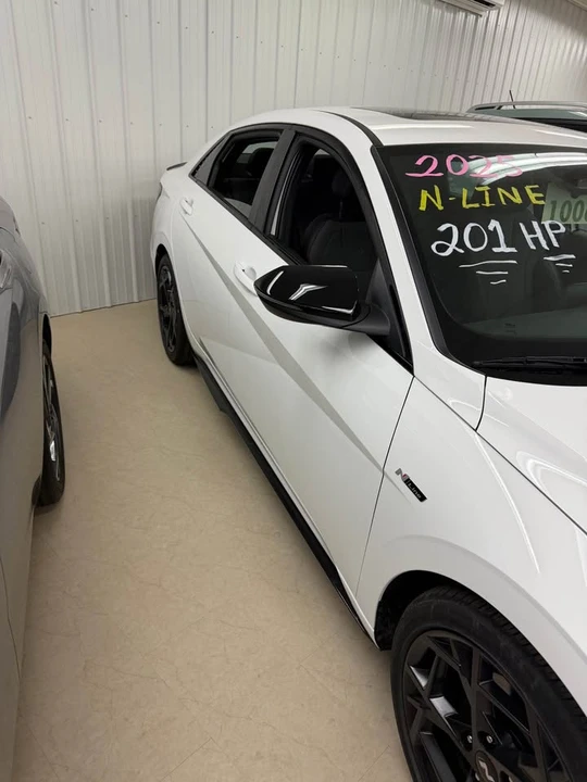 2025 Hyundai Elantra - Image 2 of 7