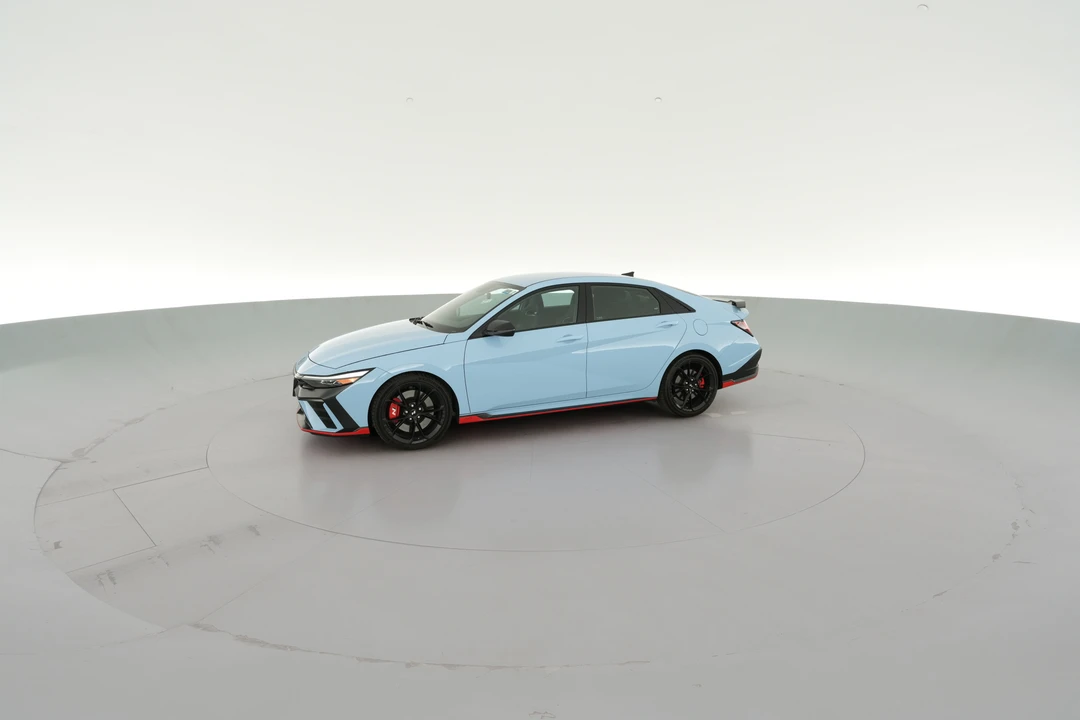 2025 Hyundai Elantra - Image 26 of 31